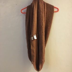 O’Neill infinite Scarf